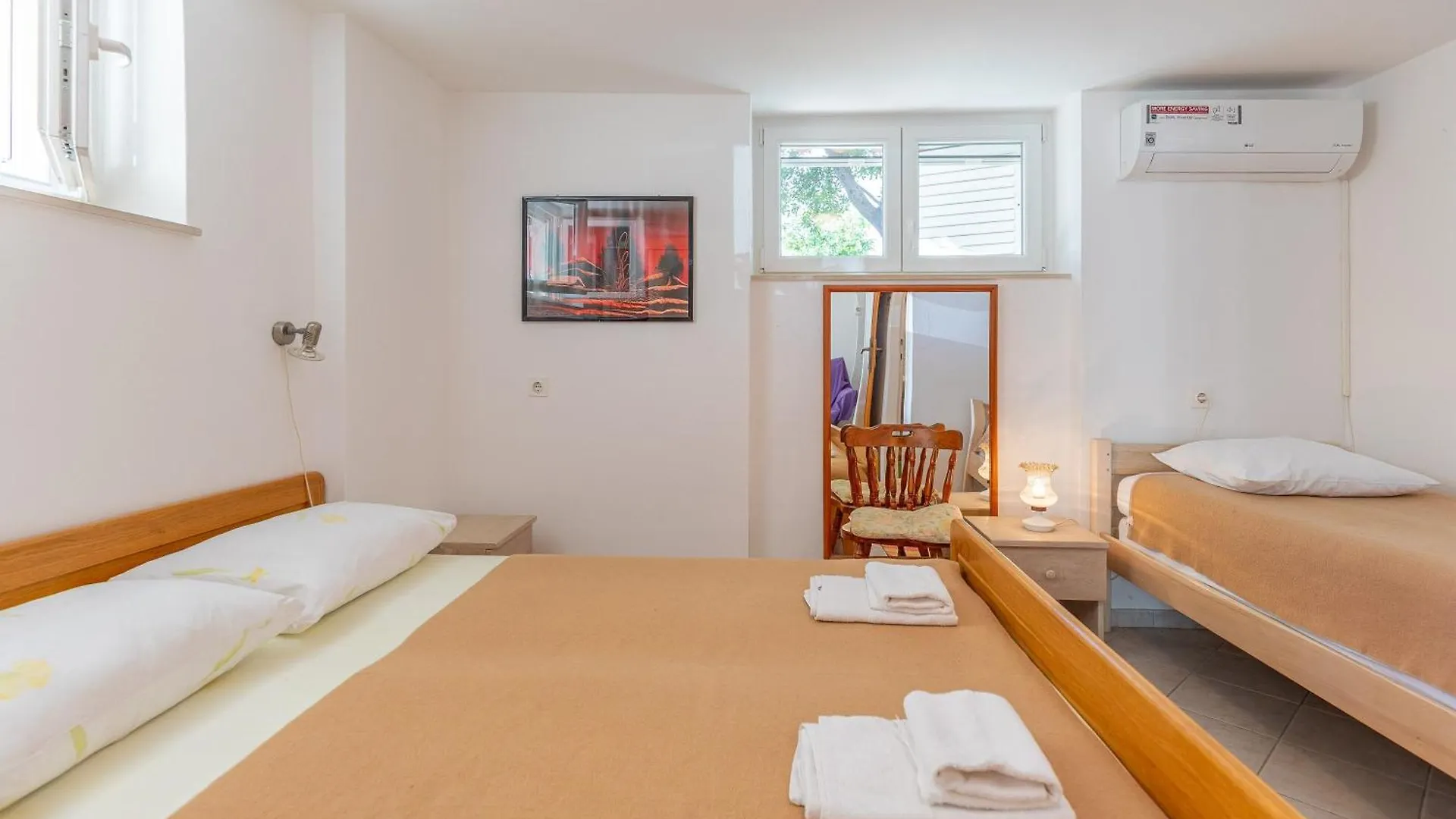 Tinka, Apartment No 1 Starigrad Paklenica 0*,  Croatia