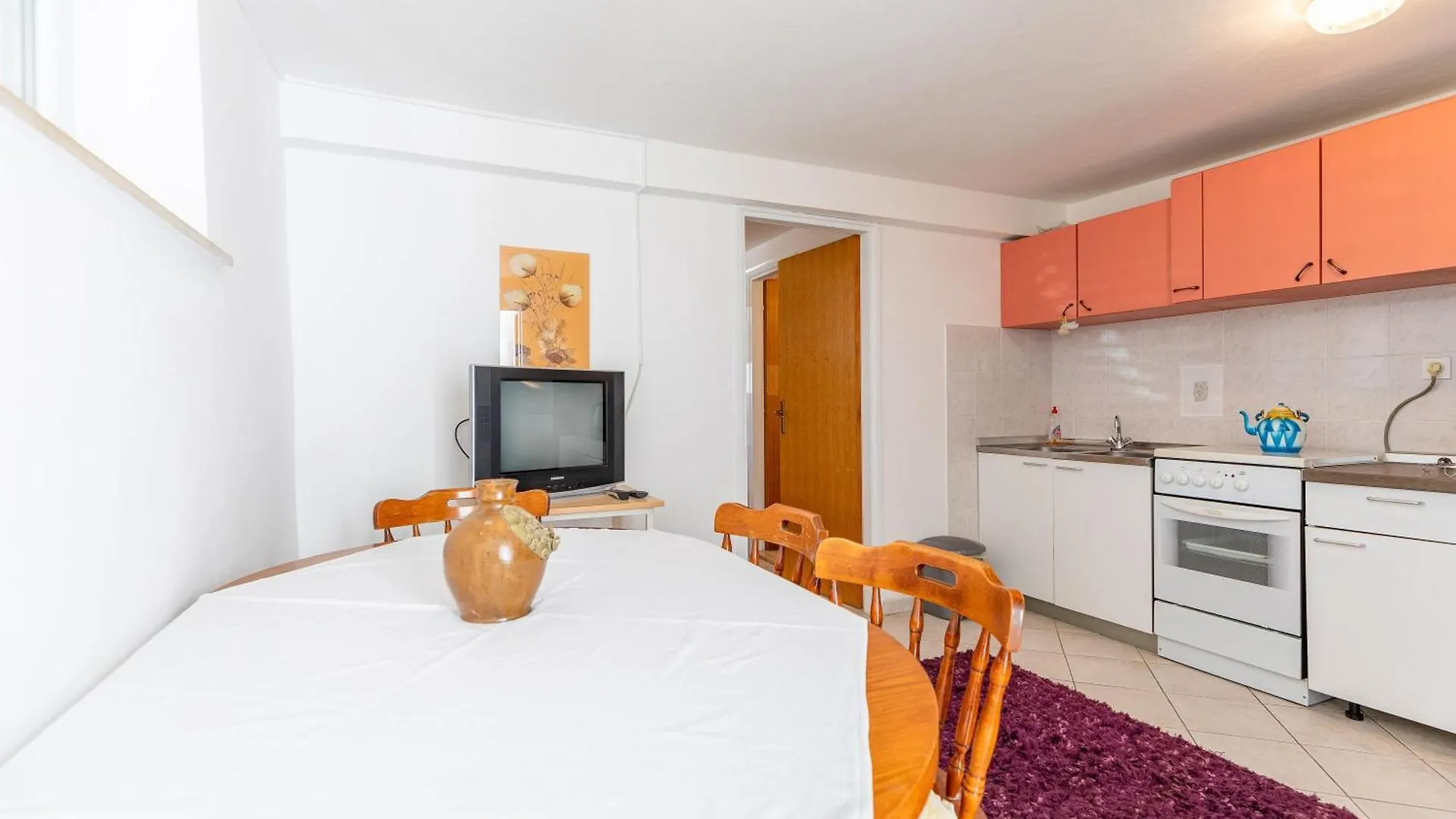 Tinka, Apartment No 1 Starigrad Paklenica